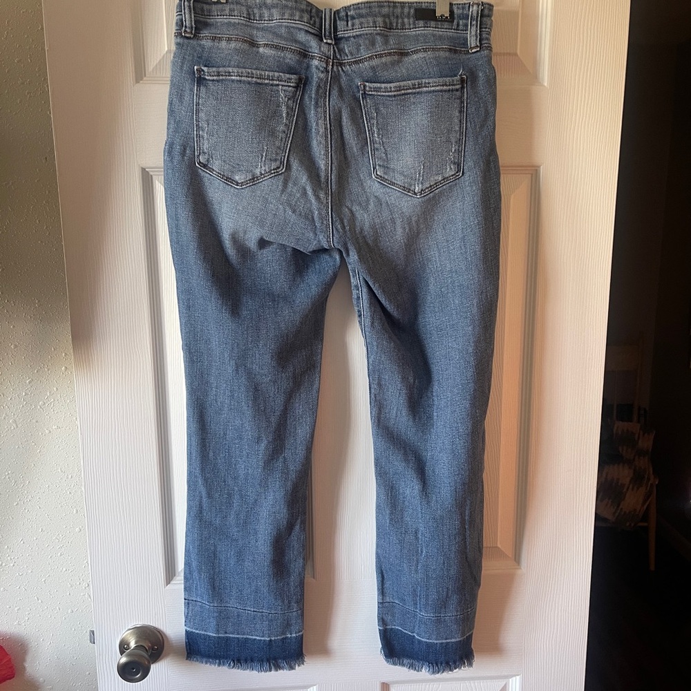 Kut from the Kloth Frayed Hem Cropped Jeans in Blue - Picture 4 of 9